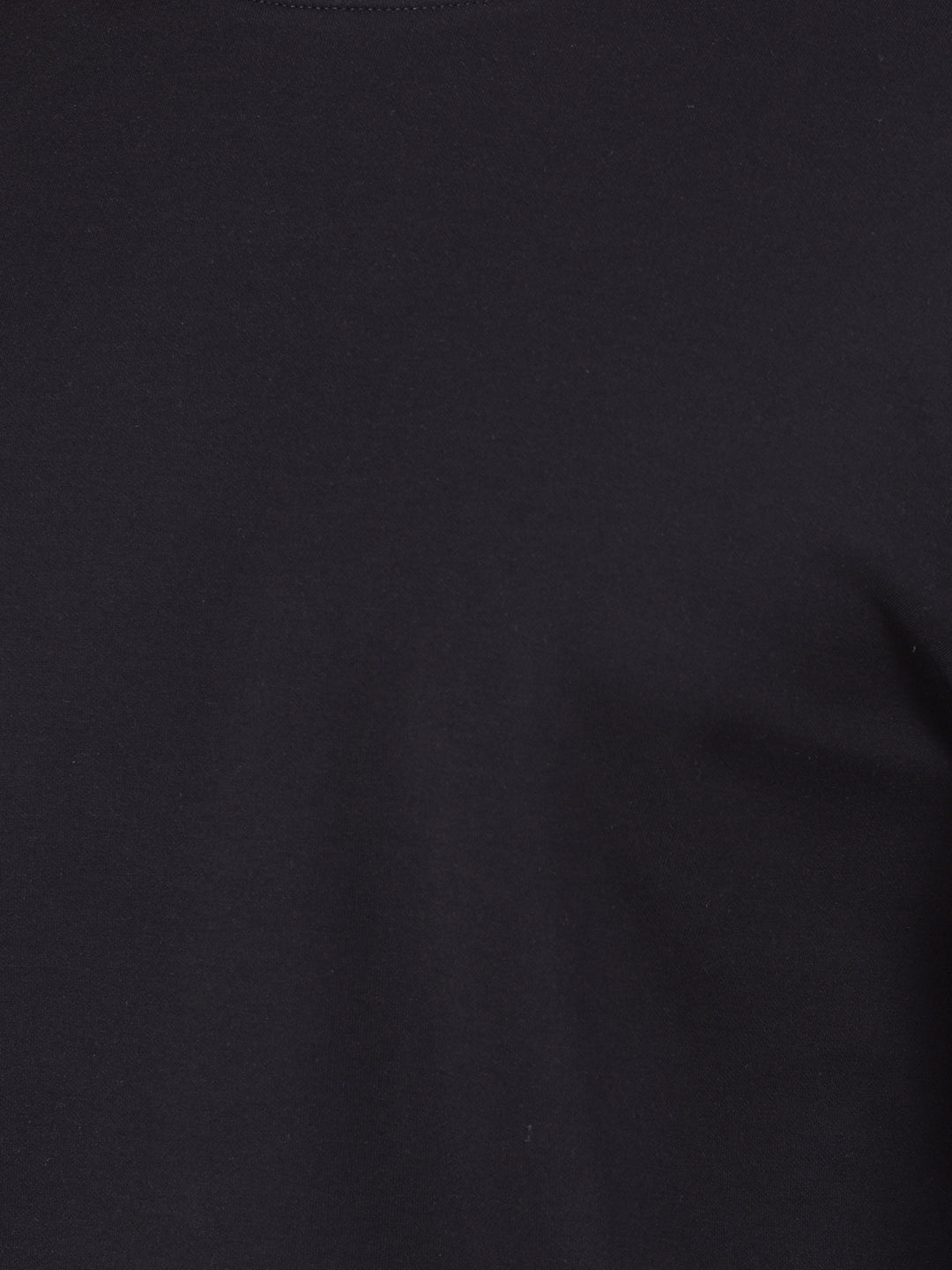 Black Long-Sleeves T-Shirt