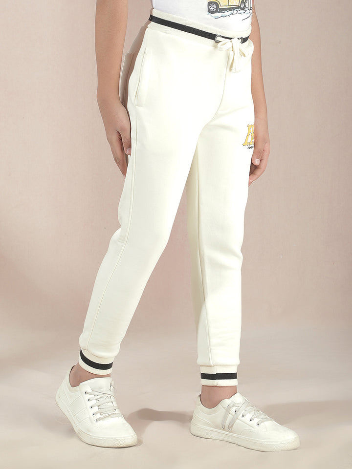 Cream Joggers with Relaxed Urban Comfort