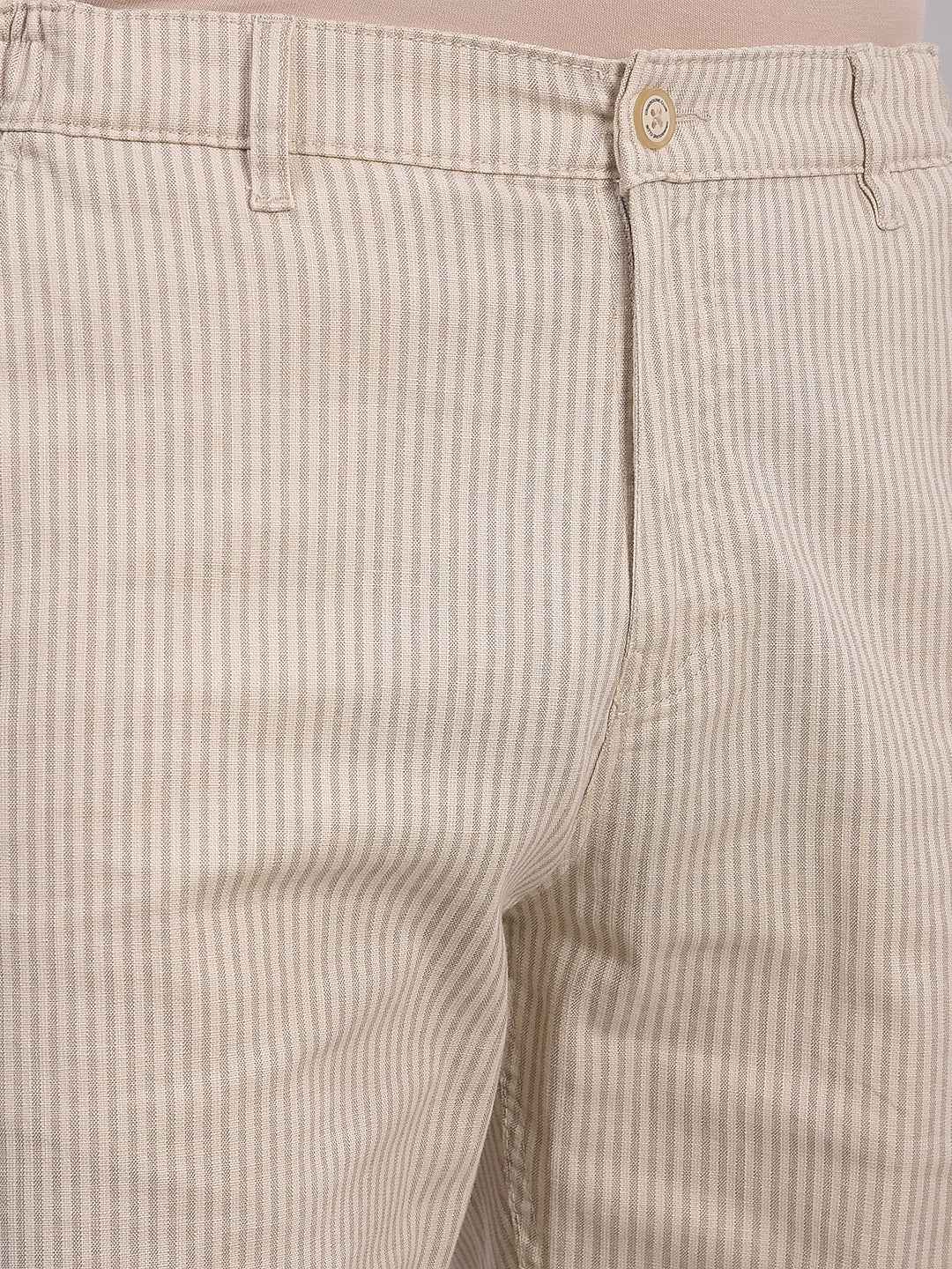 UrbanPin Vertical Beige Striped Shorts