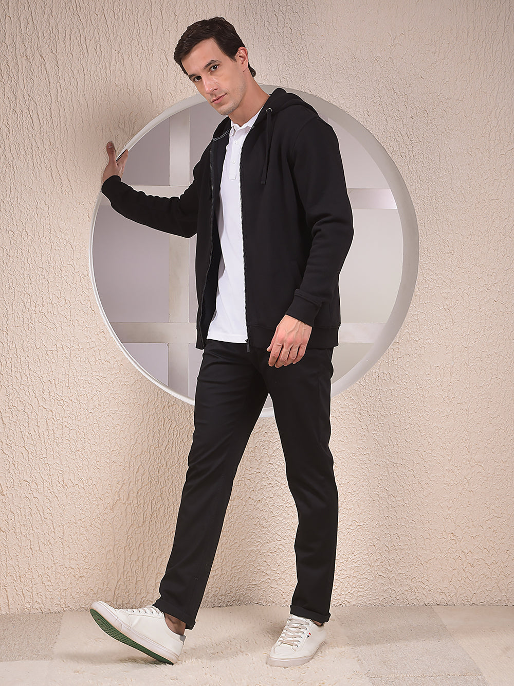 Black Hooded Neck Sweatshirt