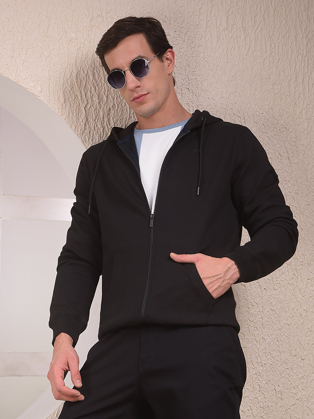 Black Hooded Neck Sweatshirt