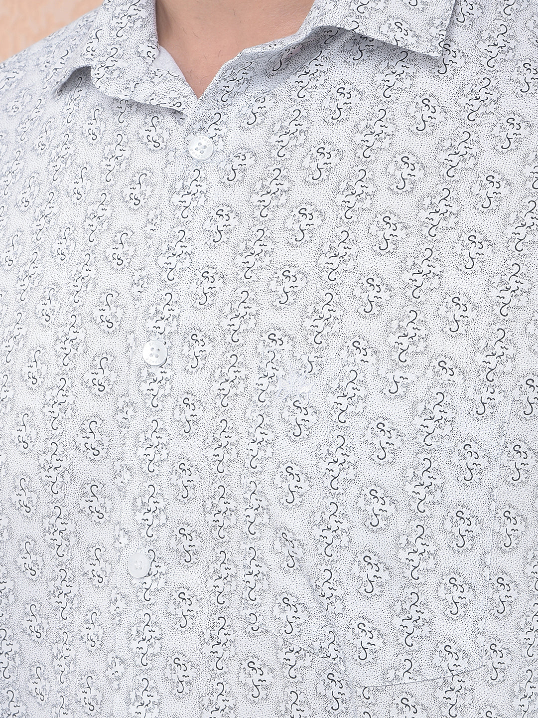 White Subtle Print Easy Wear Shirt