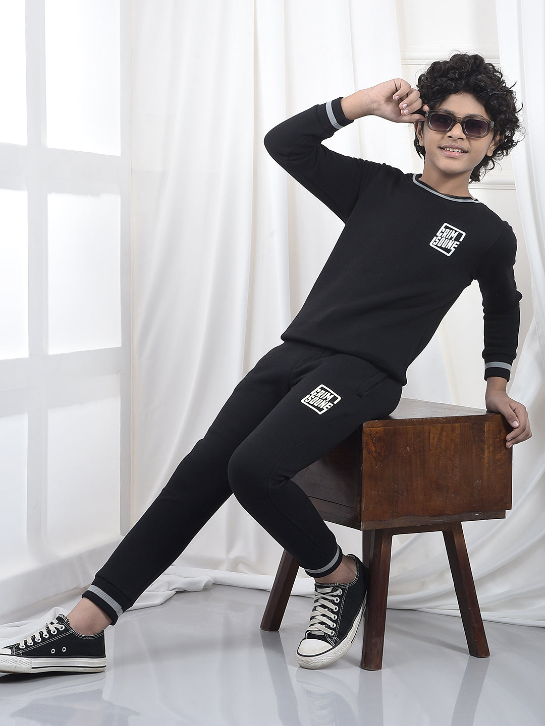 Black Graphic Print Sweatshirt