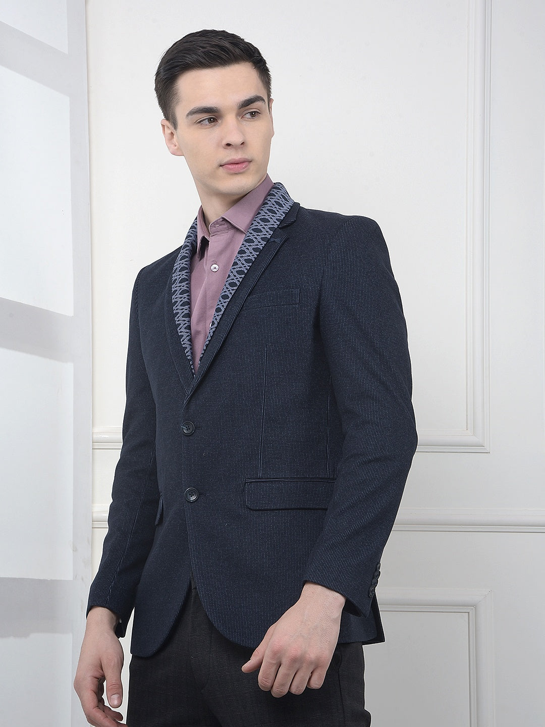 Navy Blue Notched Lapel Single-Breasted Blazer