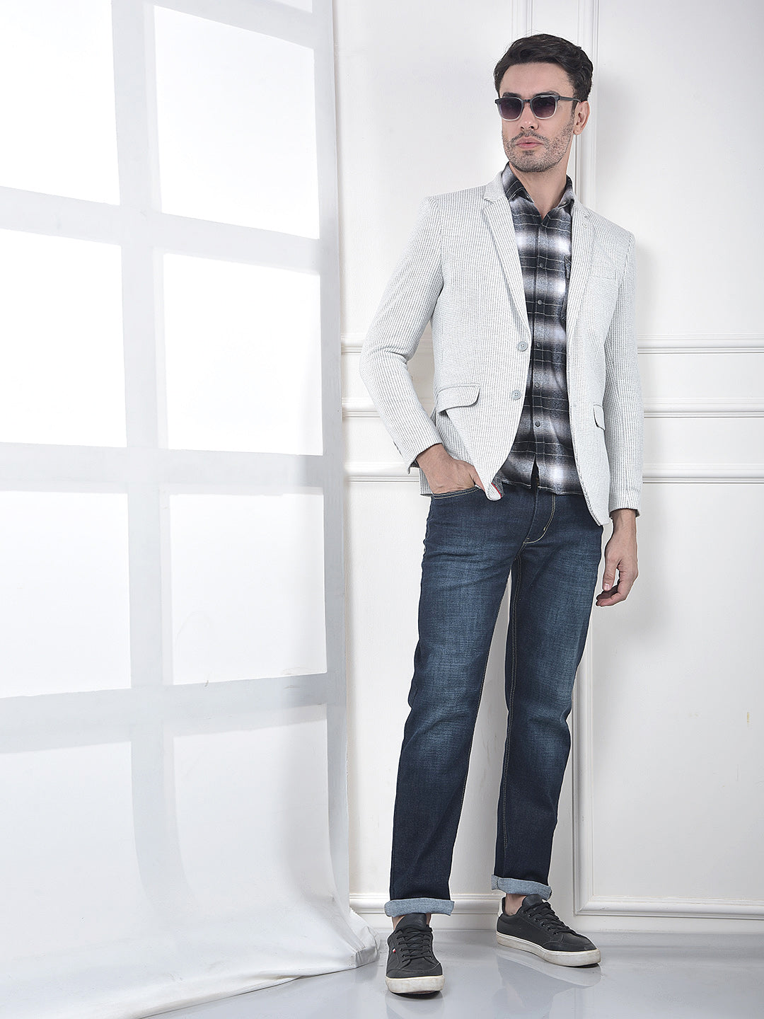 Grey Textured Single-Breasted Blazer