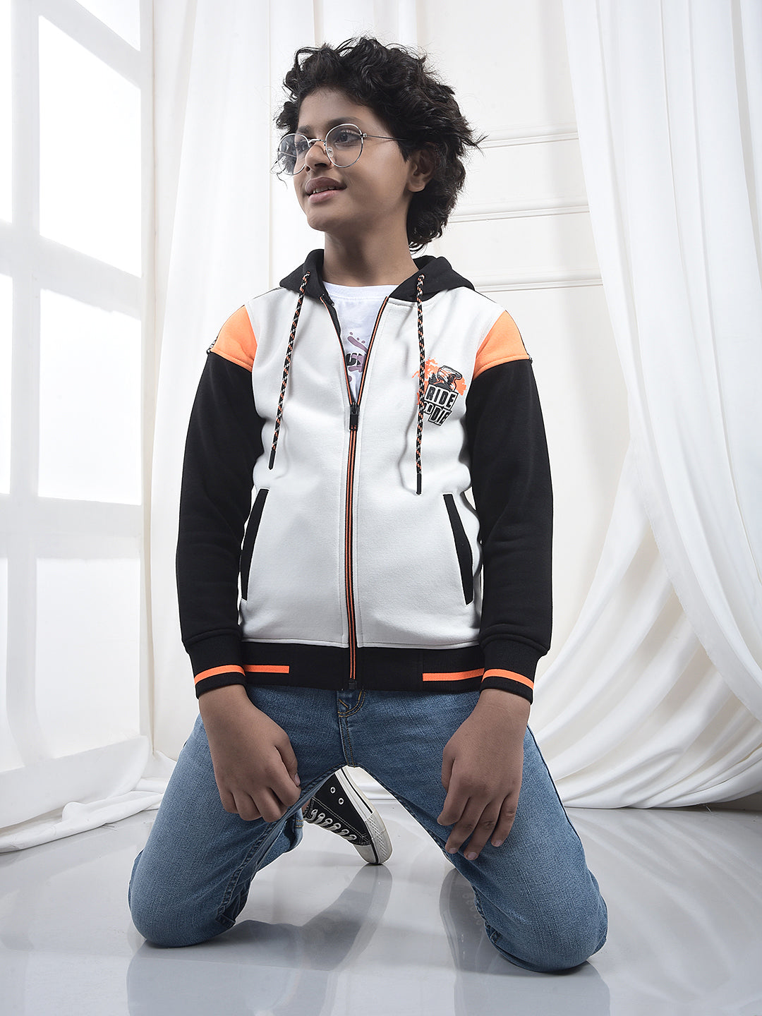 White Color-Block Hooded Neck Sweatshirt