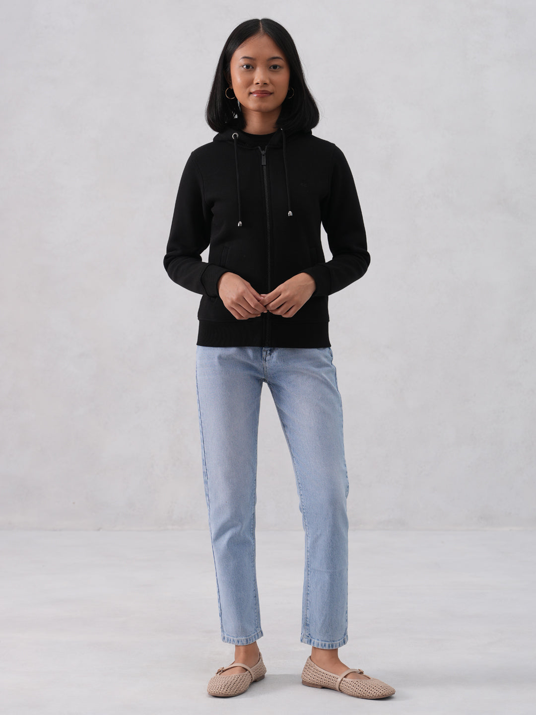 Black Hooded Neck Sweatshirt