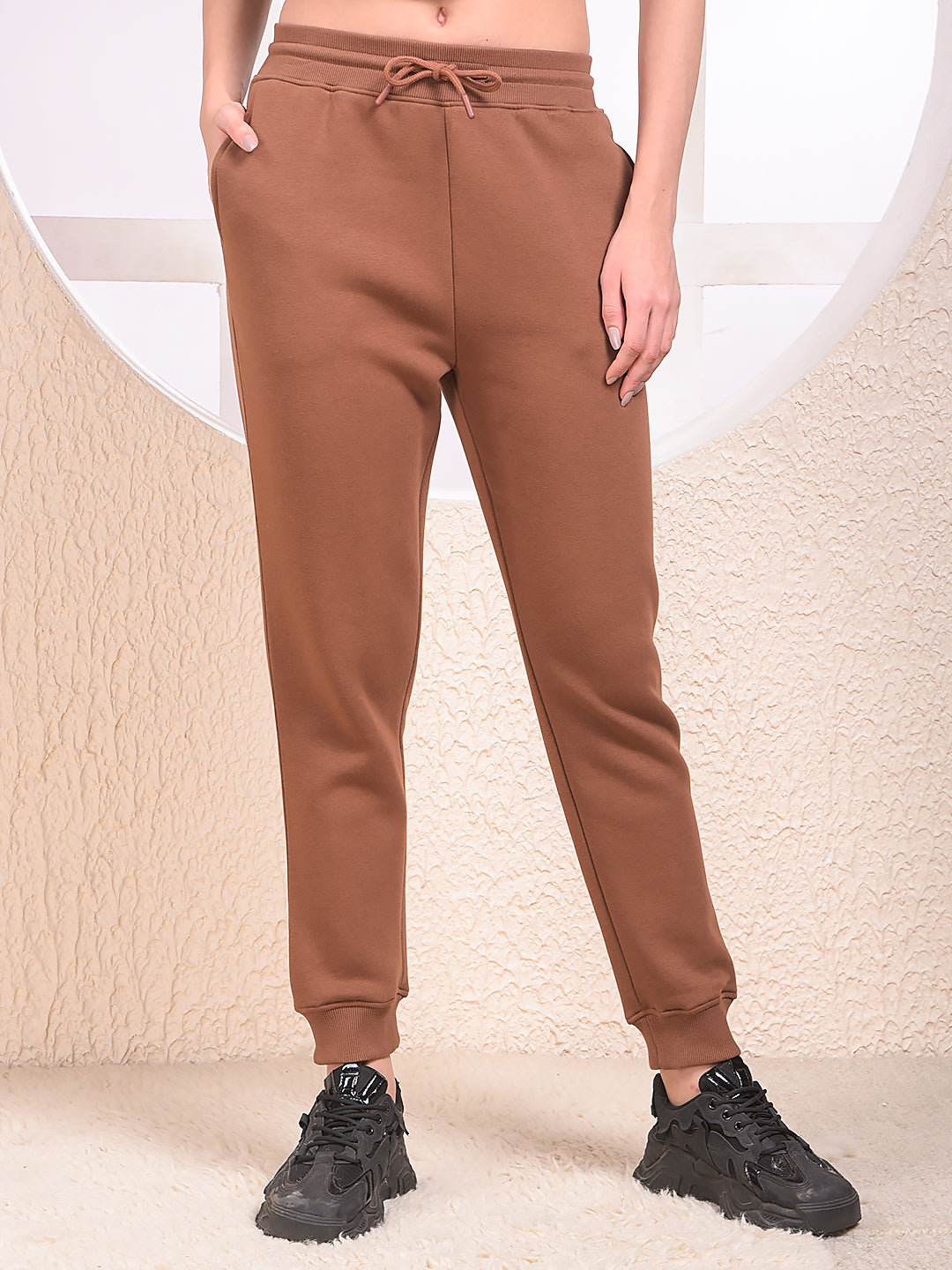 Relaxed Fit Brown Joggers