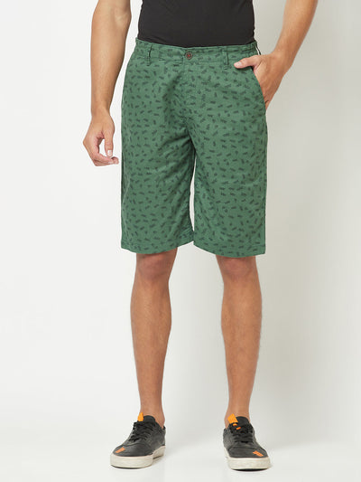  Leaf-Printed Green Shorts 