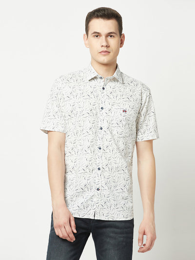  White Short-Sleeved Floral Shirt