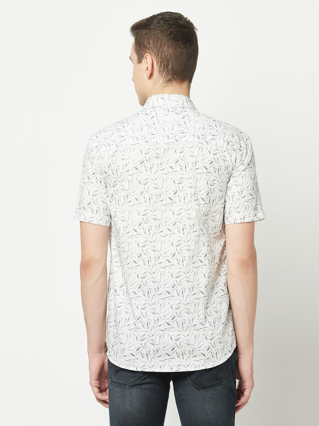  White Short-Sleeved Floral Shirt