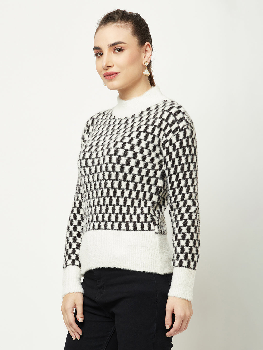 Black and White Geometric Sweater