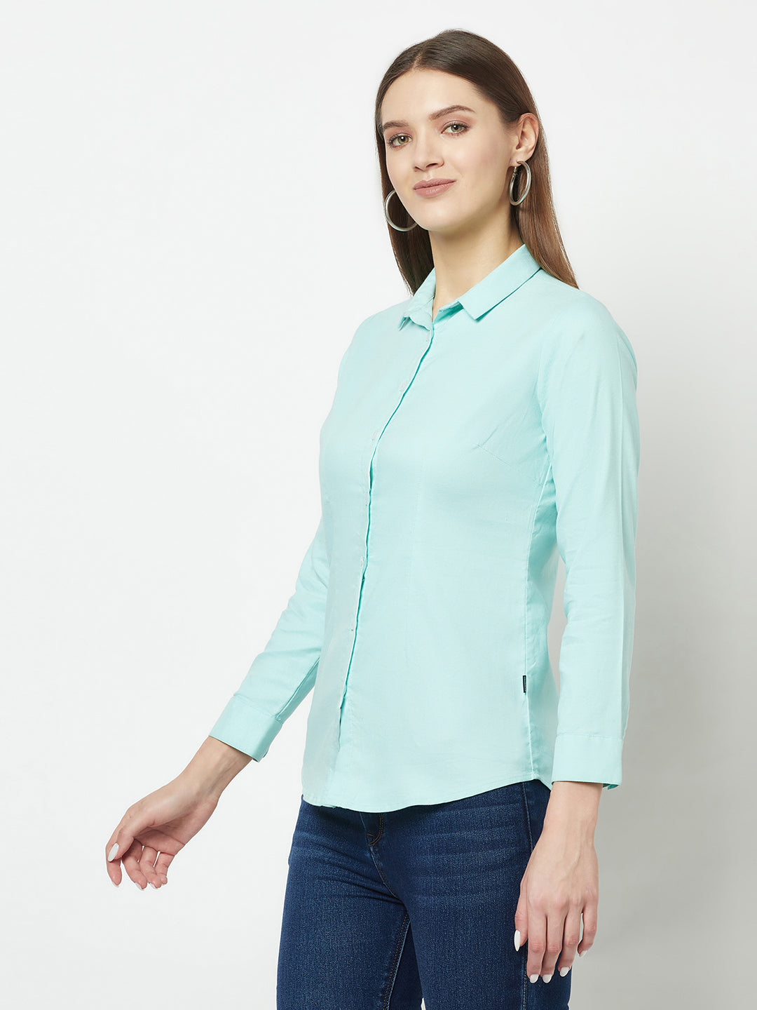  Slim-Fitting Turquoise Shirt