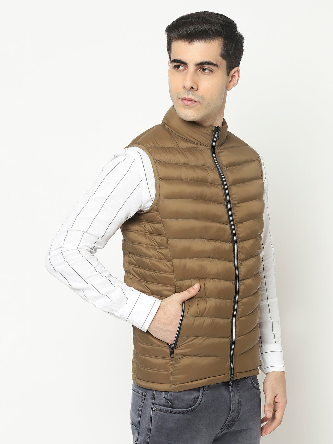  Brown Padded Jacket in Sleeveless Cut 