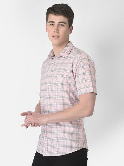  Light Pink Short-Sleeved Checked Shirt 