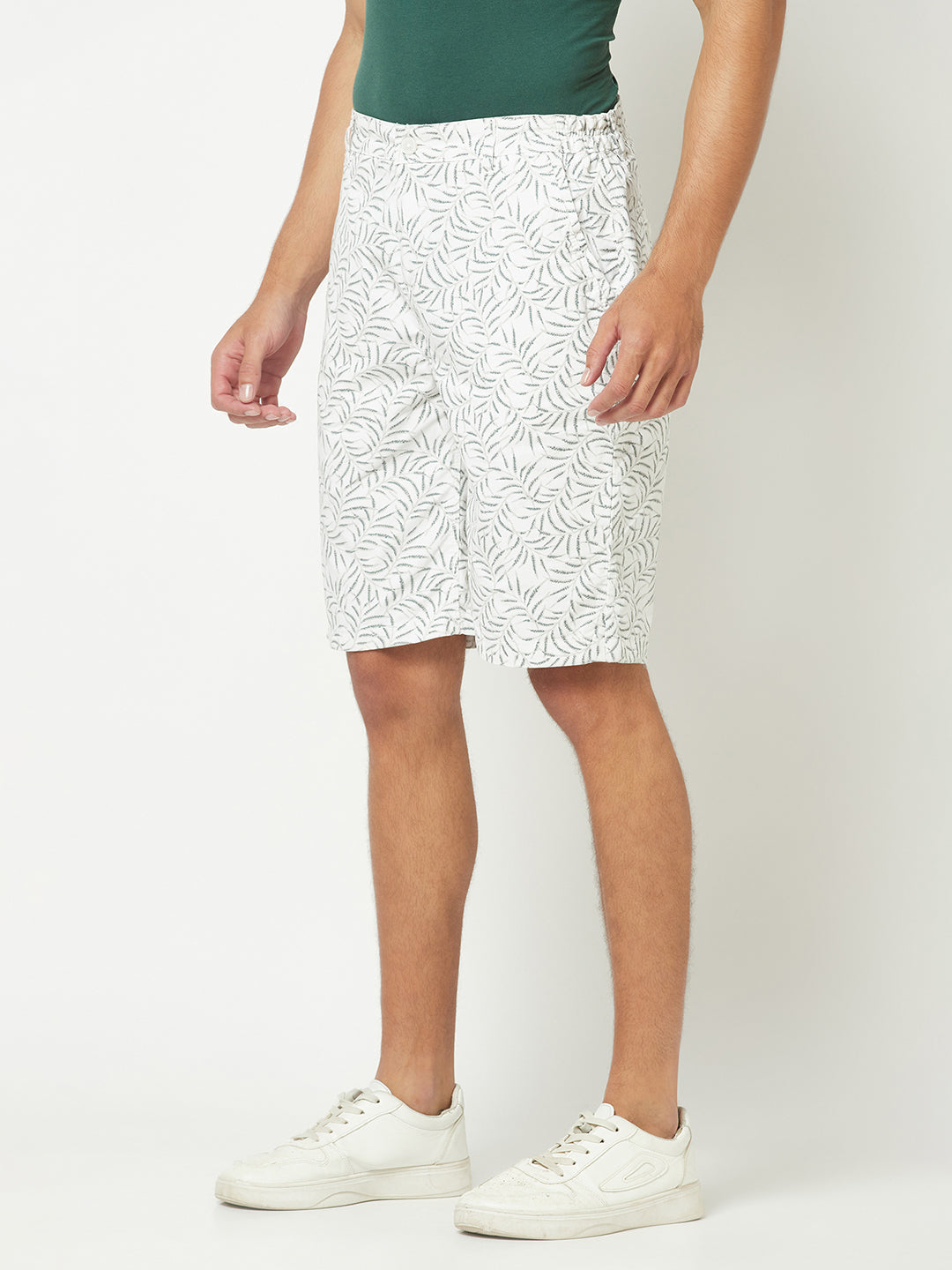 Casual White Floral Shorts 