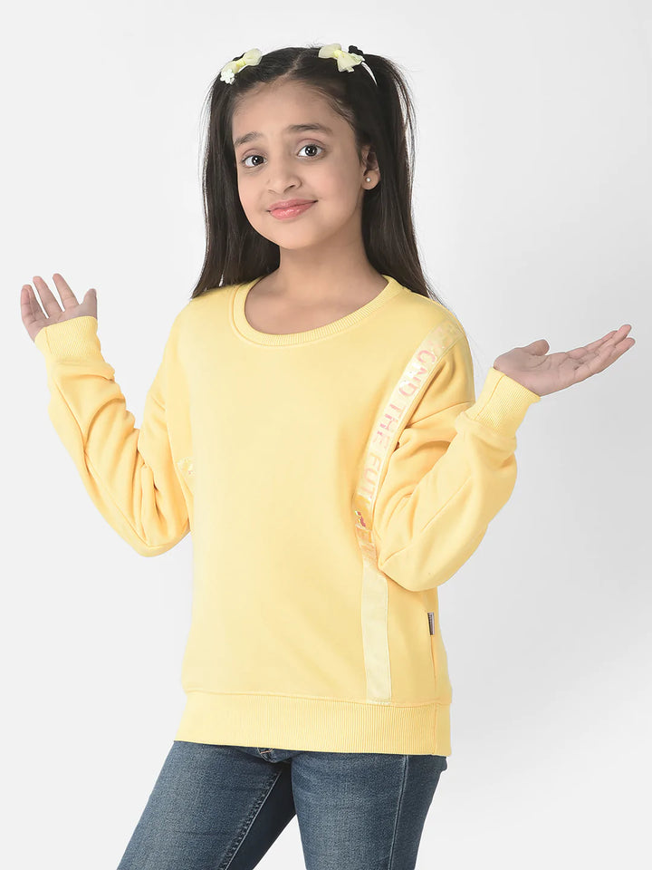  Minimalist Yellow Sweatshirt