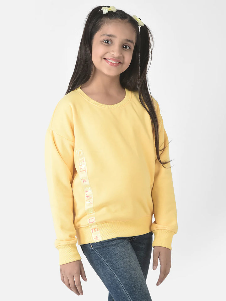  Minimalist Yellow Sweatshirt