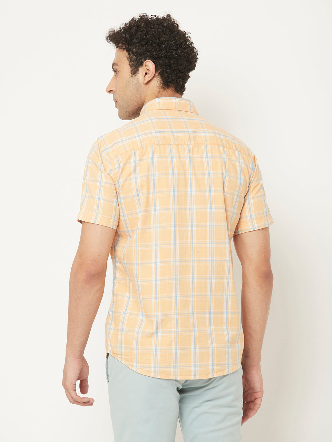   Short-Sleeved Peach Shirt in Checks