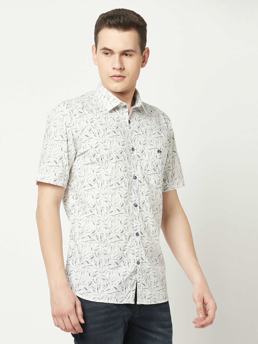  White Short-Sleeved Floral Shirt