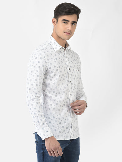  White Shirt in Motif Print