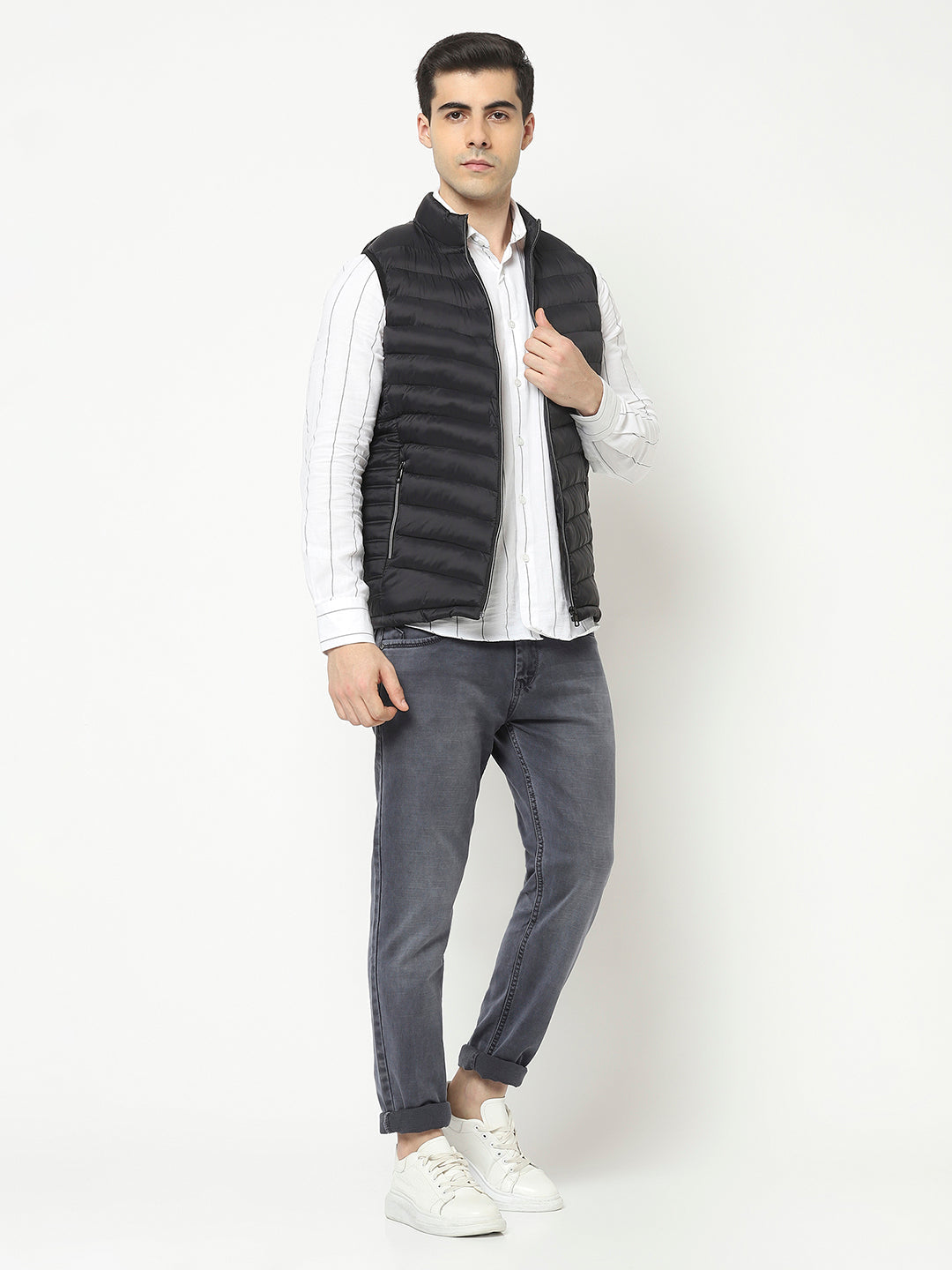  Black Padded Jacket in Sleeveless Cut 