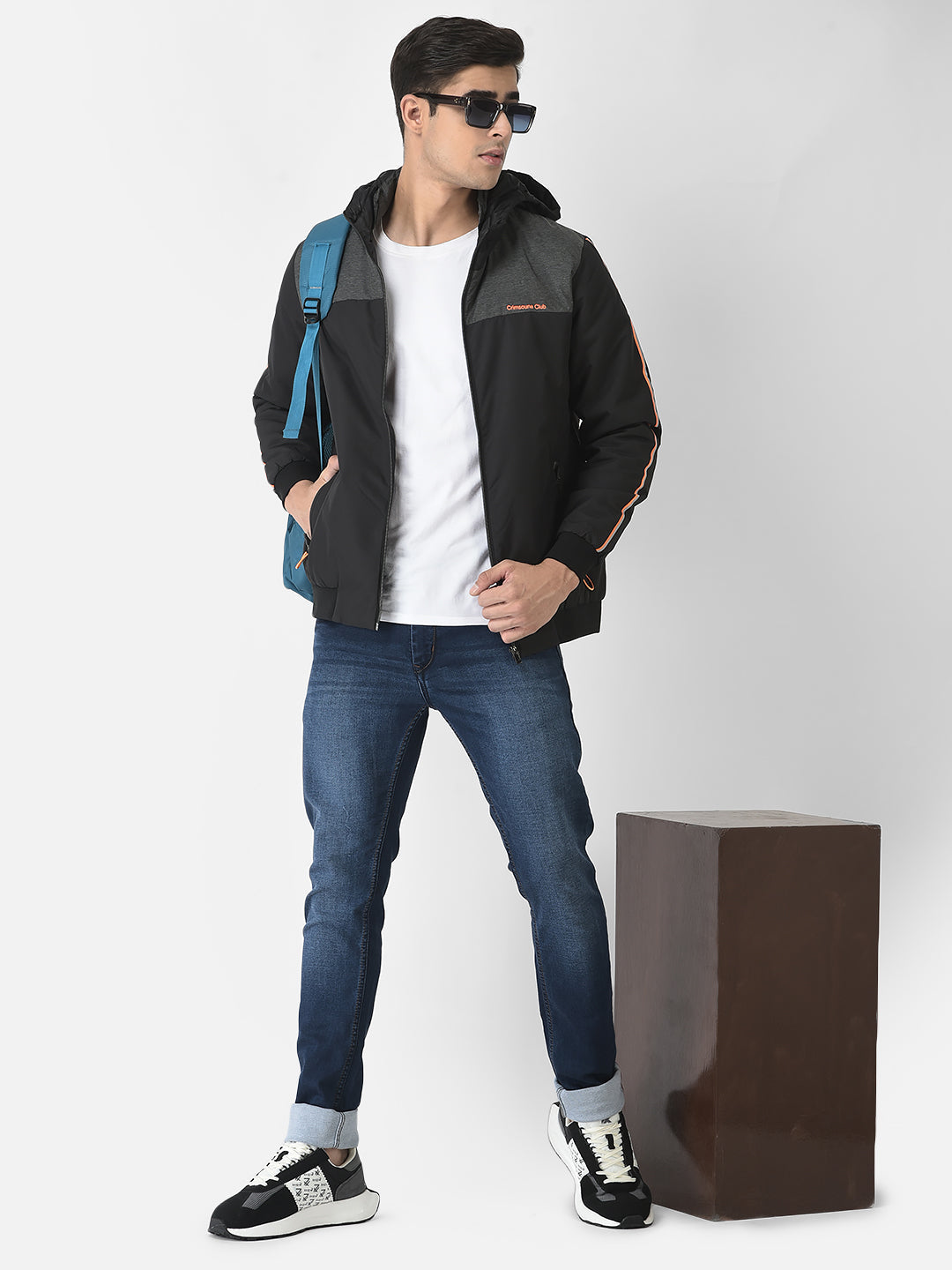  Black Jacket in Colour-Block 