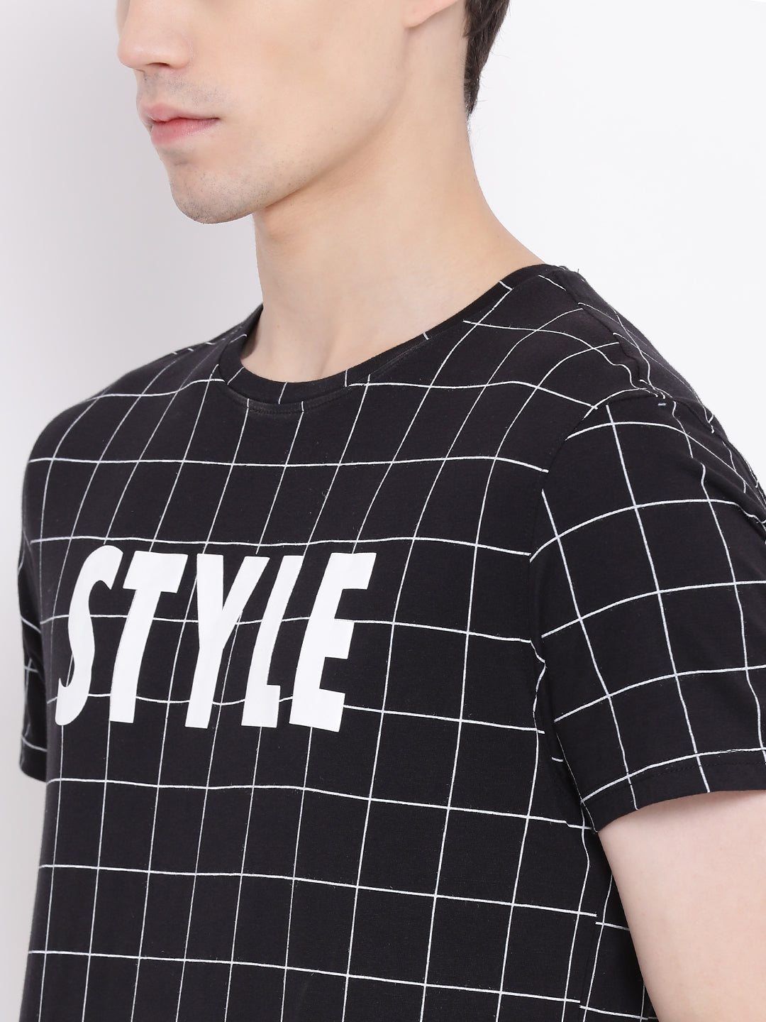 Black Printed Round Neck T-Shirt - Men T-Shirts