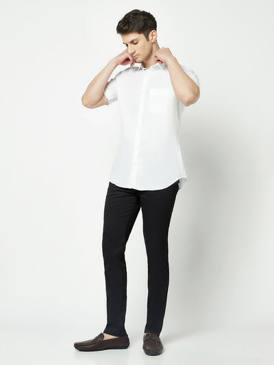  Plain White Short-Sleeved Shirt 