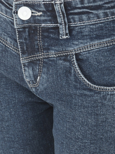  Knee Slashed Blue Denim