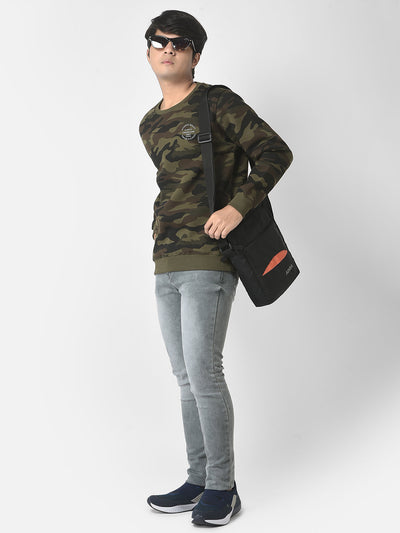  Olive Green Camou-Sweatshirt