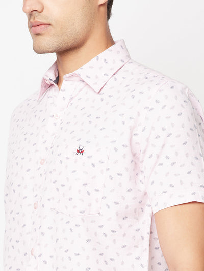  Short-Sleeved Light Pink Floral Shirt