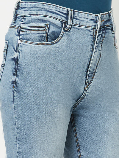  Slim-Fitting Blue Jeans