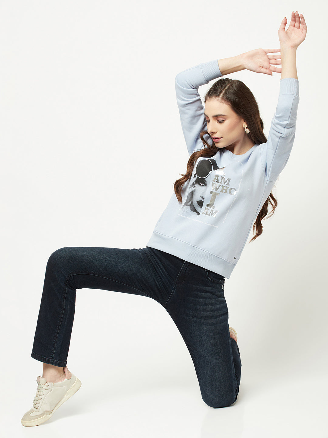  Light Blue Graphic Sweatshirt