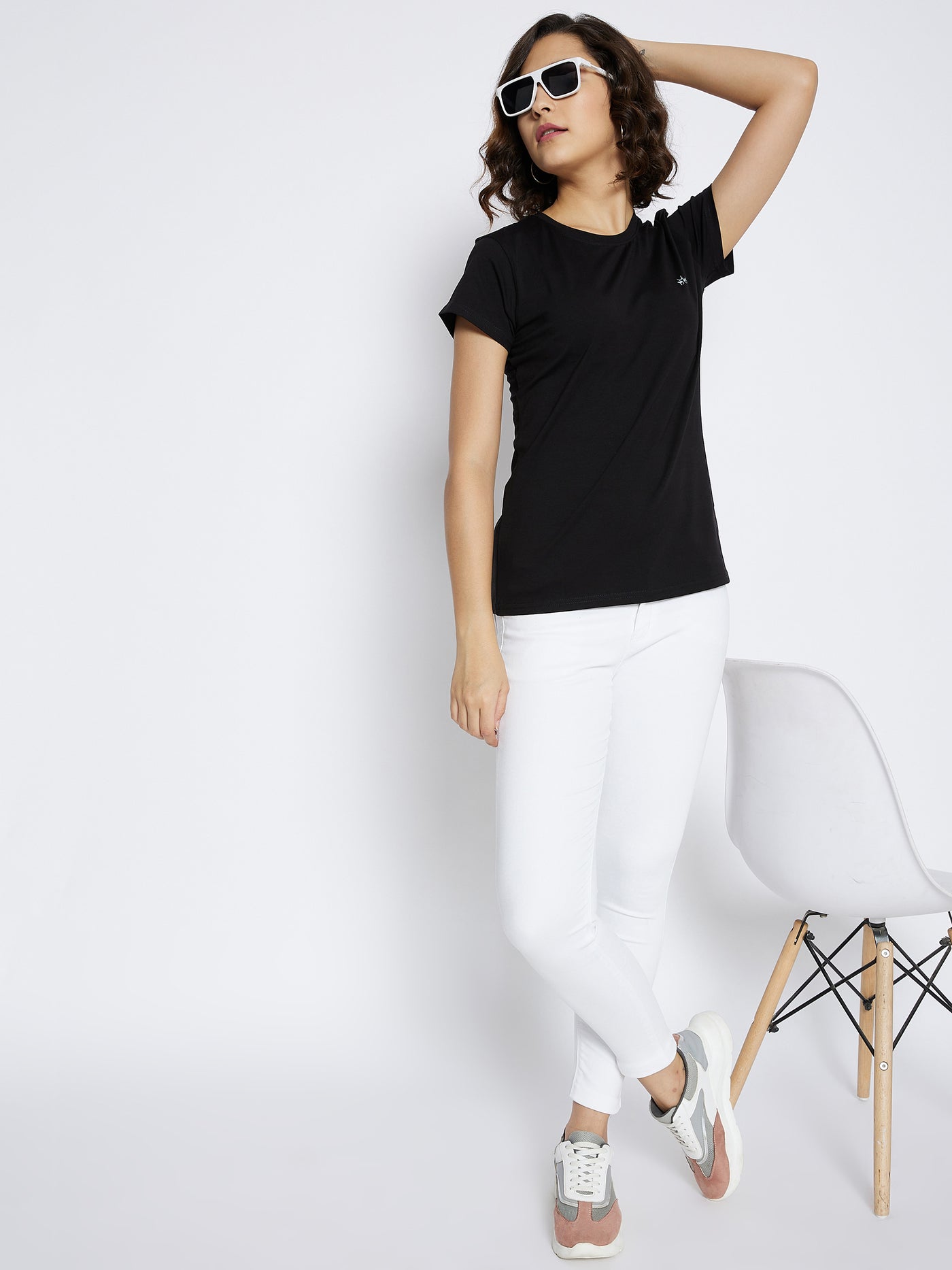 Black Round Neck T-shirt - Women T-Shirts