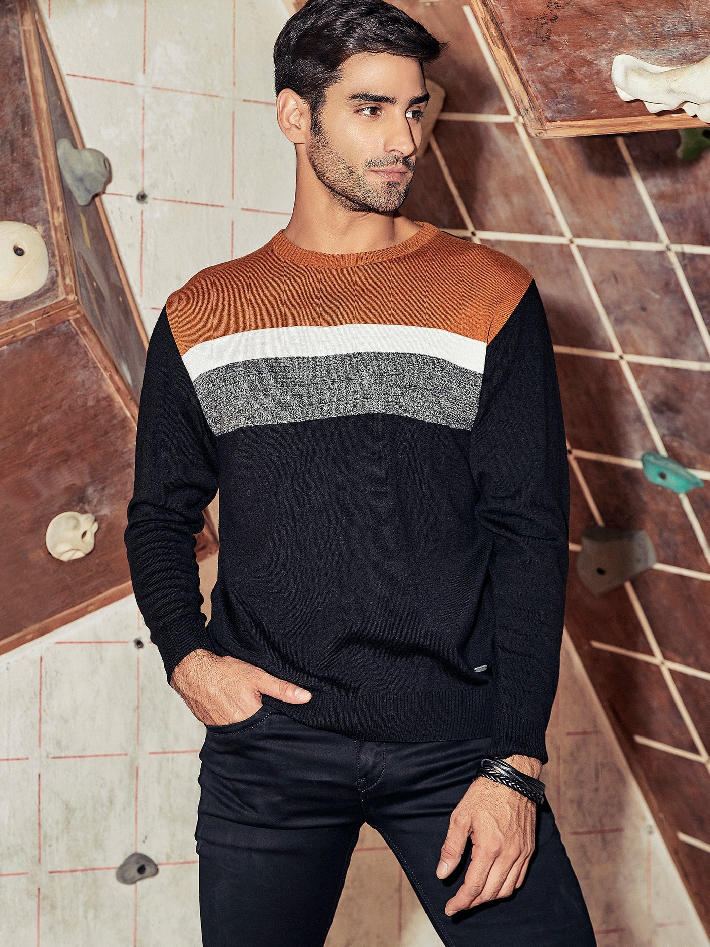 Colorblocked Round Neck Sweater - Men Sweaters